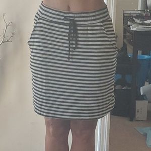 Striped grey/black casual skirt